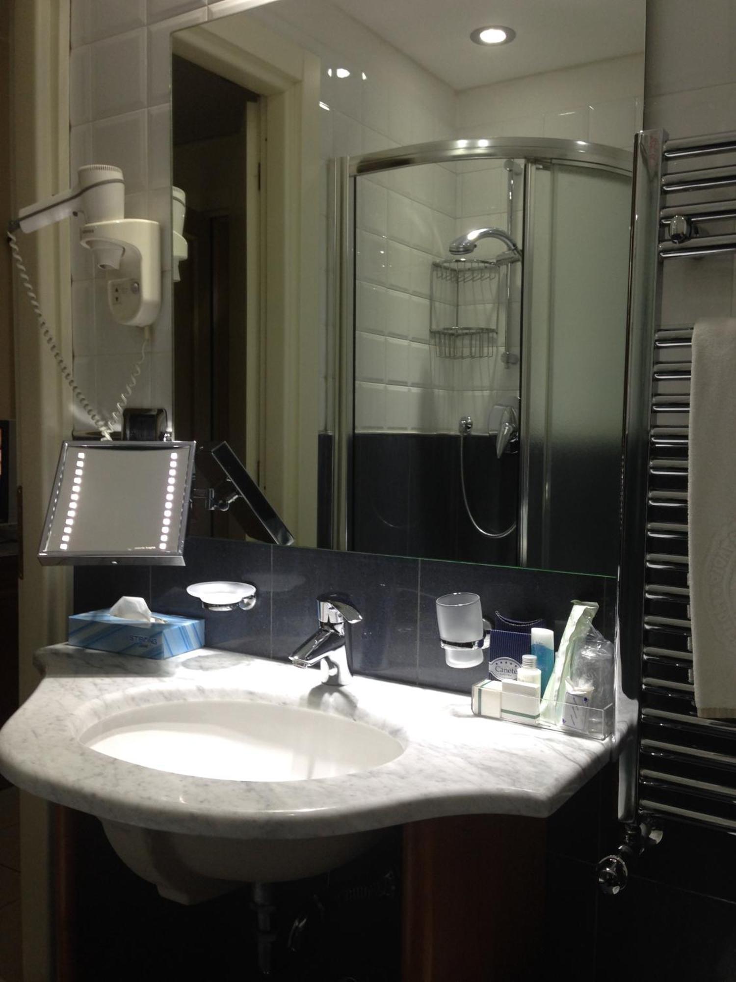 Hotel Villa Savoia Turin Bilik gambar